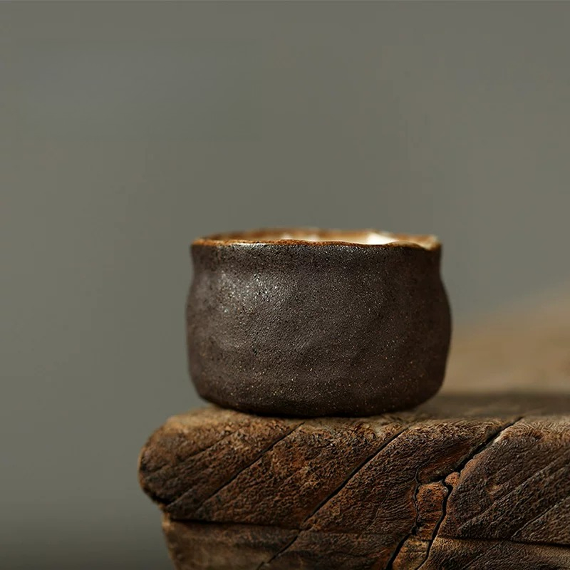 Japanese Pottery - Handgemaakte Wabi Sabi ruwe keramiek theekop